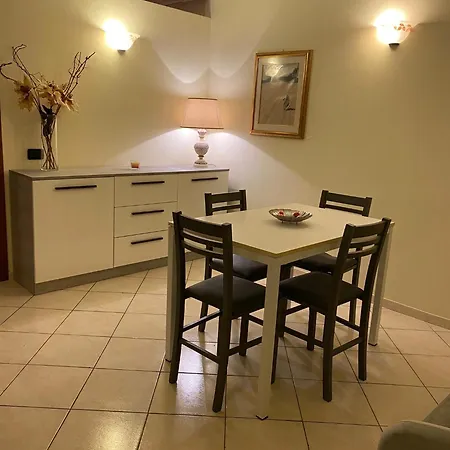 Apartment Miriam's Short Rent House